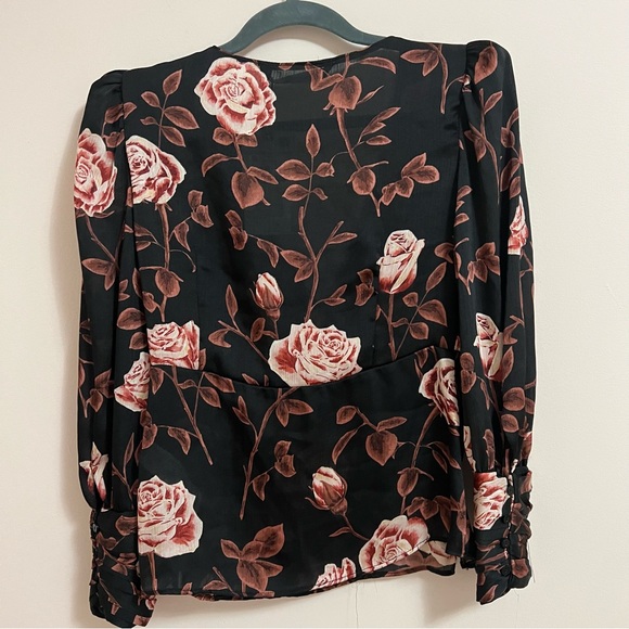 Rose printed Chiffon blouse in black with pink roses in a size US S- Zara - Picture 9 of 9